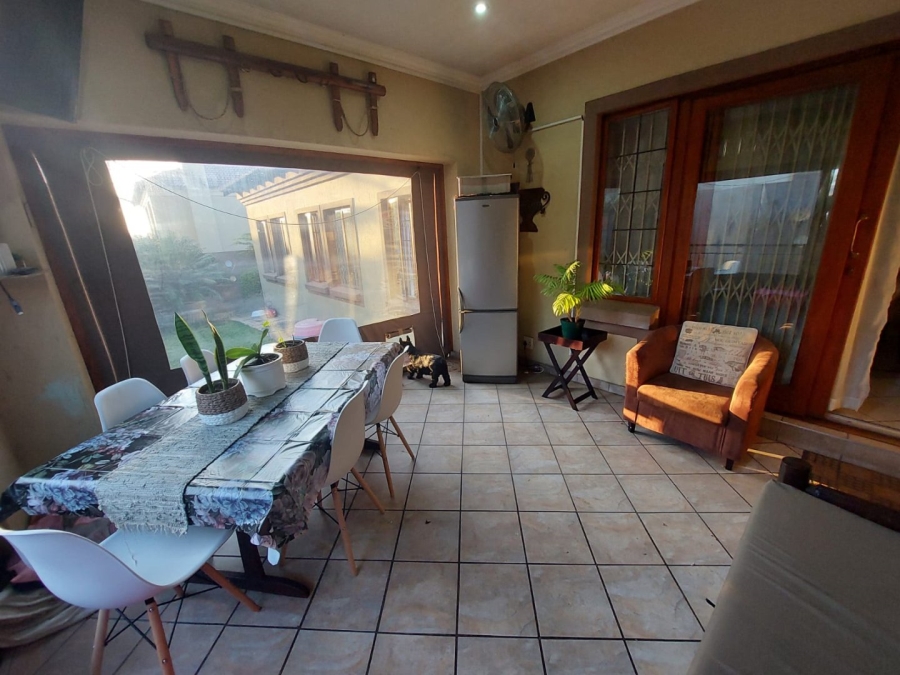  Bedroom Property for Sale in Thatchfield Estate Gauteng