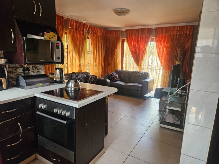 3 Bedroom Property for Sale in Crystal Park Gauteng