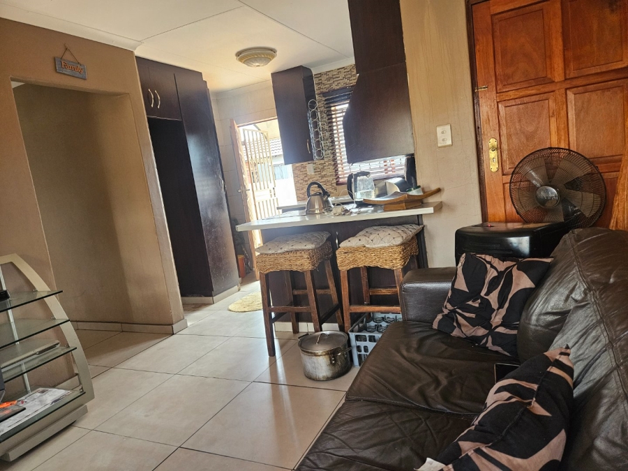 3 Bedroom Property for Sale in Crystal Park Gauteng