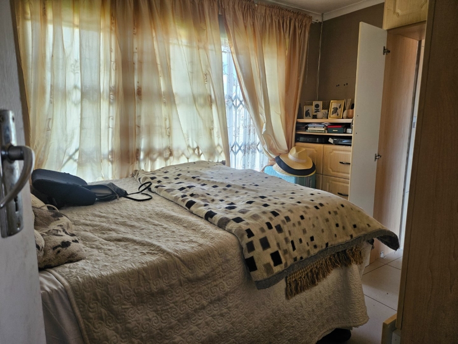 3 Bedroom Property for Sale in Crystal Park Gauteng