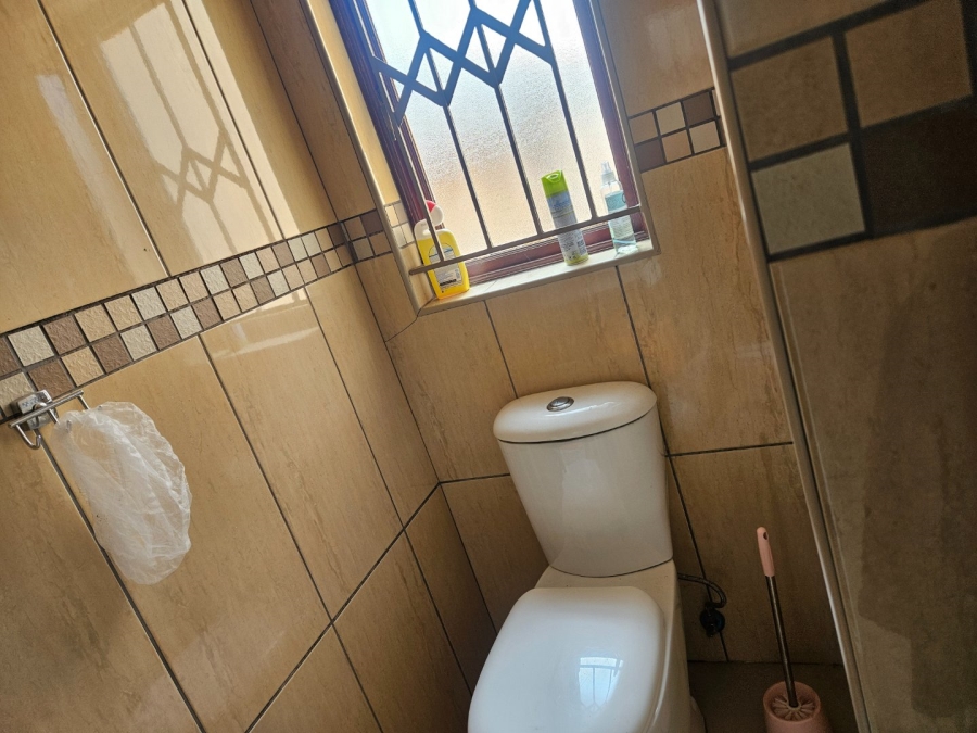 3 Bedroom Property for Sale in Crystal Park Gauteng