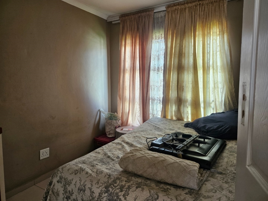 3 Bedroom Property for Sale in Crystal Park Gauteng
