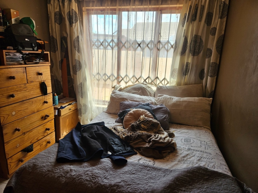 3 Bedroom Property for Sale in Crystal Park Gauteng