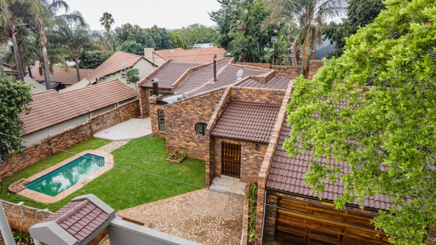 3 Bedroom Property for Sale in Little Falls Gauteng