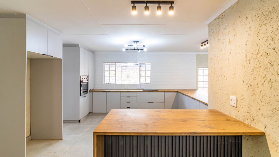 3 Bedroom Property for Sale in Little Falls Gauteng