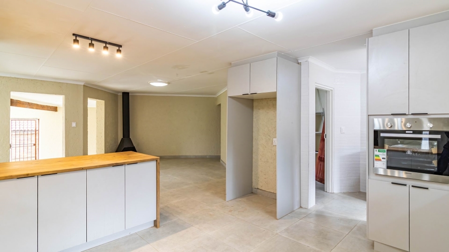 3 Bedroom Property for Sale in Little Falls Gauteng