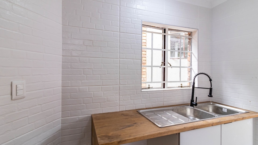 3 Bedroom Property for Sale in Little Falls Gauteng