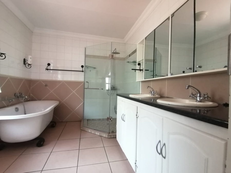 4 Bedroom Property for Sale in Montana Park Gauteng