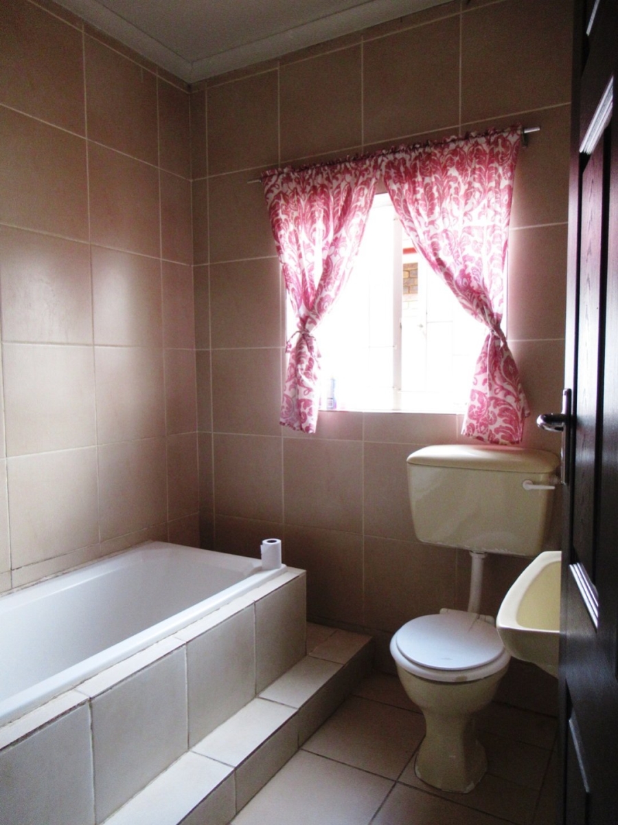 3 Bedroom Property for Sale in Bester Gauteng