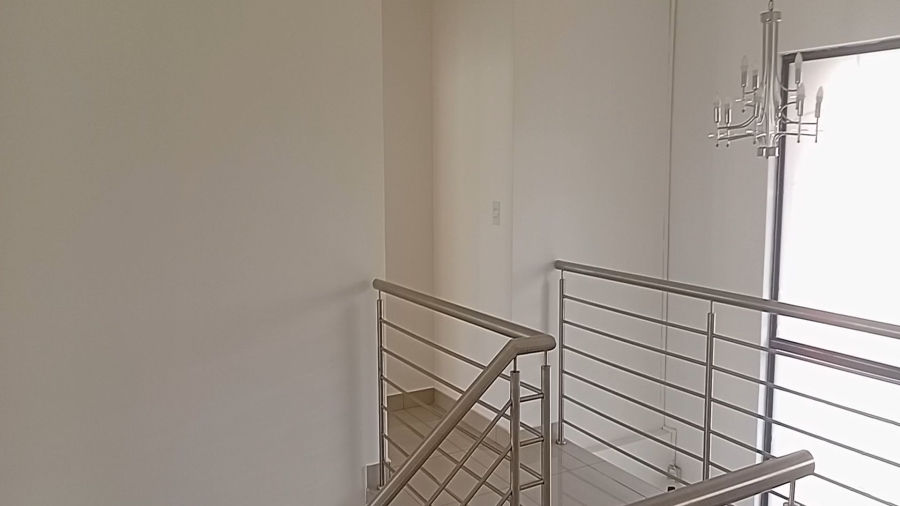 4 Bedroom Property for Sale in Zambezi Manor Lifestyle Estate Gauteng