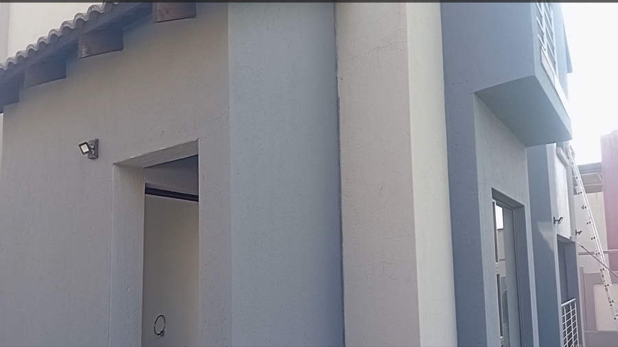 4 Bedroom Property for Sale in Zambezi Manor Lifestyle Estate Gauteng