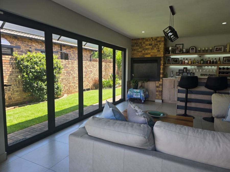 3 Bedroom Property for Sale in Dayanglen Gauteng