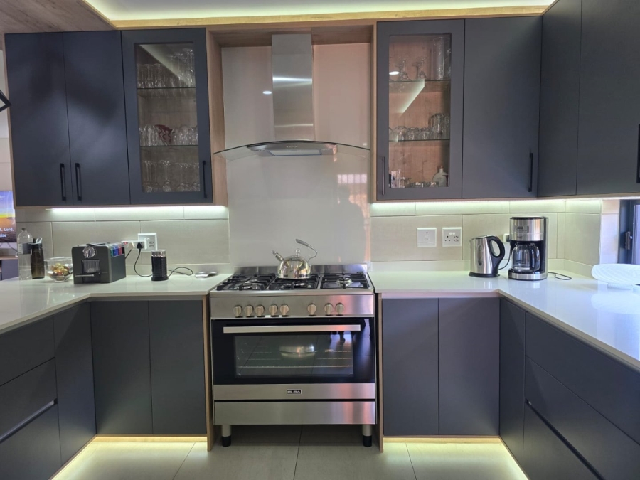 3 Bedroom Property for Sale in Dayanglen Gauteng