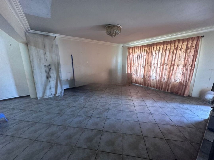 3 Bedroom Property for Sale in Glen Marais Gauteng
