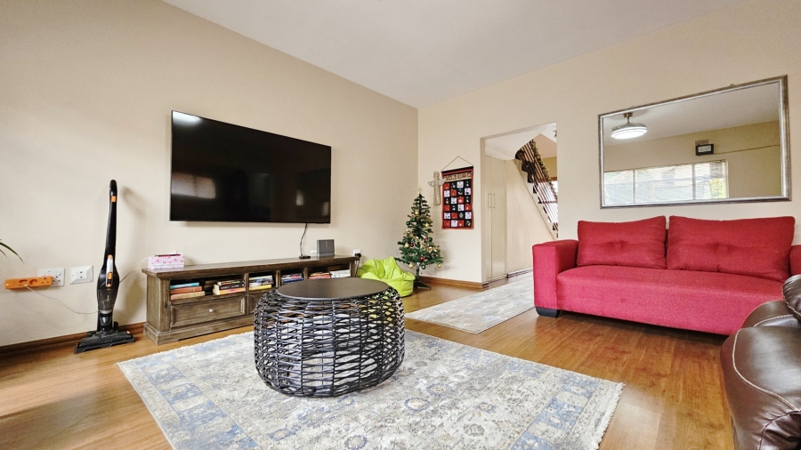 3 Bedroom Property for Sale in Three Rivers Proper Gauteng