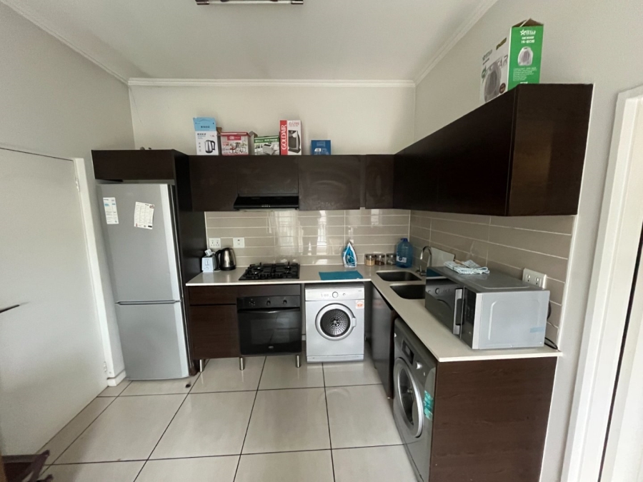 To Let 1 Bedroom Property for Rent in Greenstone Ridge Gauteng