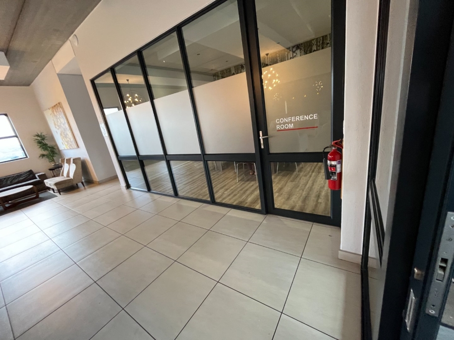 To Let 1 Bedroom Property for Rent in Greenstone Ridge Gauteng
