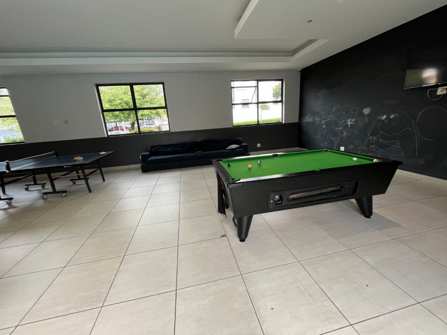 To Let 1 Bedroom Property for Rent in Greenstone Ridge Gauteng