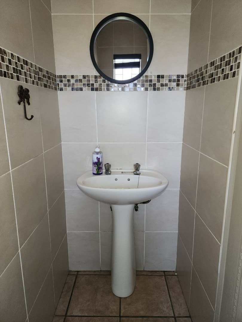 4 Bedroom Property for Sale in Amberfield Gauteng