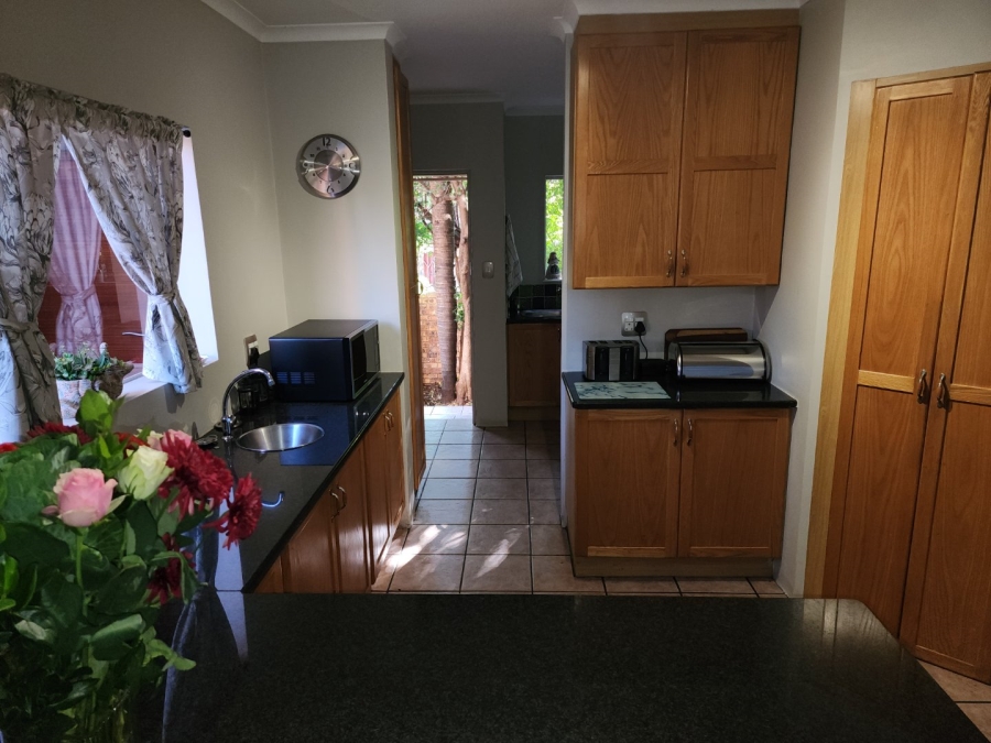 4 Bedroom Property for Sale in Amberfield Gauteng