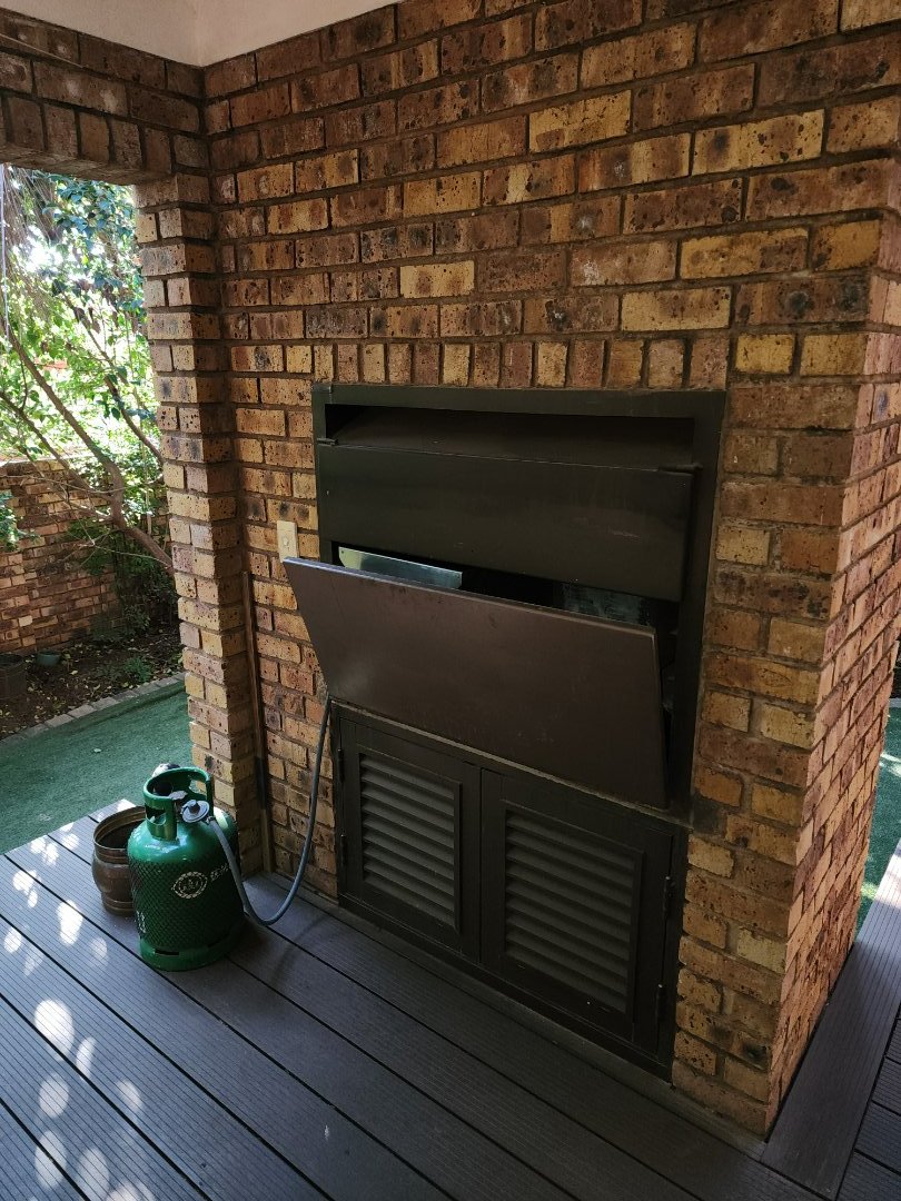 4 Bedroom Property for Sale in Amberfield Gauteng