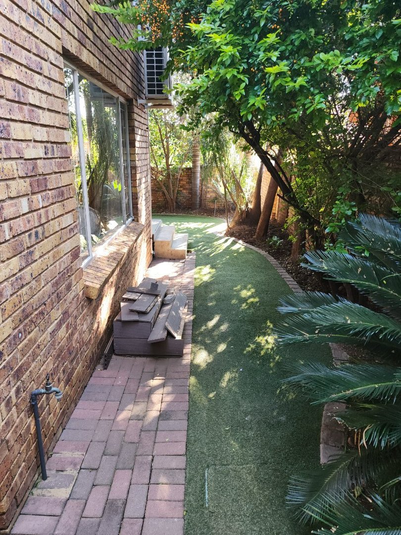 4 Bedroom Property for Sale in Amberfield Gauteng