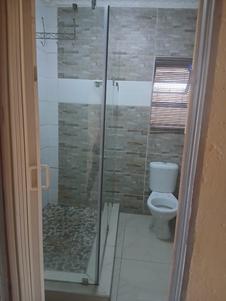 To Let 3 Bedroom Property for Rent in Naledi Gauteng