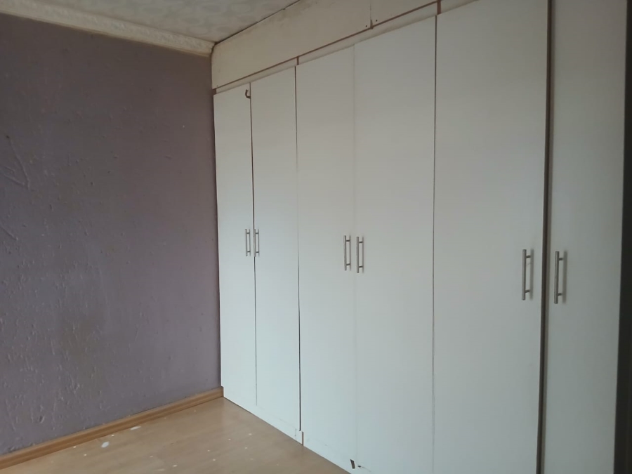 To Let 3 Bedroom Property for Rent in Naledi Gauteng