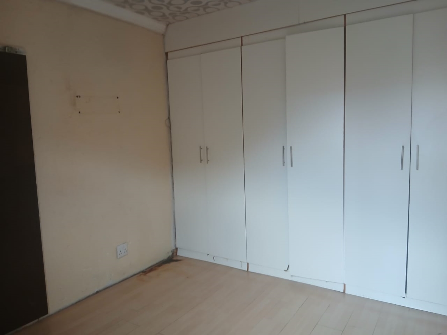 To Let 3 Bedroom Property for Rent in Naledi Gauteng