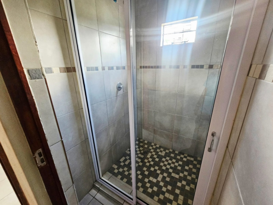 To Let 3 Bedroom Property for Rent in Laezonia Gauteng