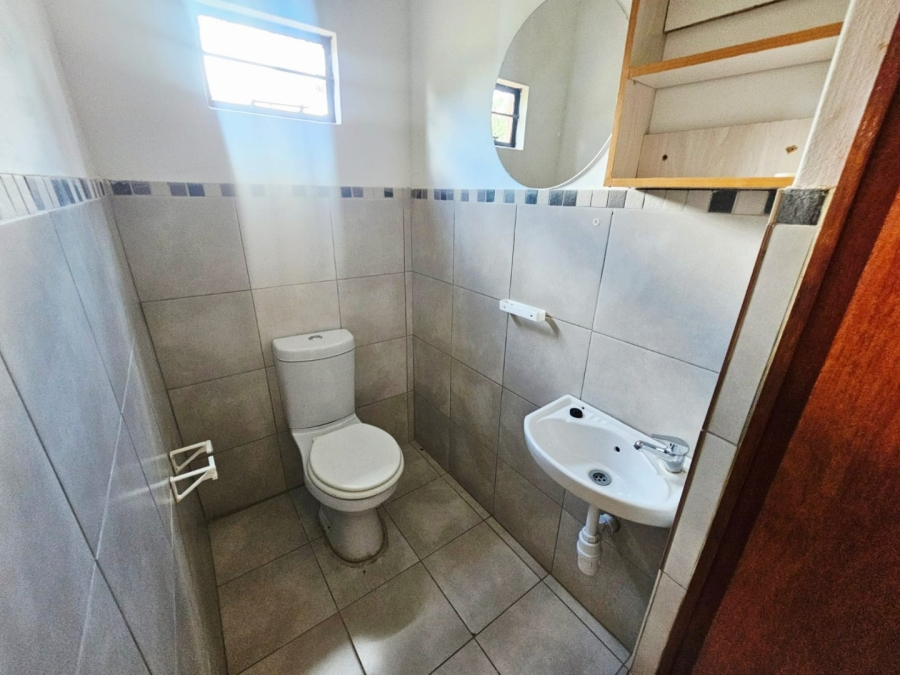 To Let 3 Bedroom Property for Rent in Laezonia Gauteng