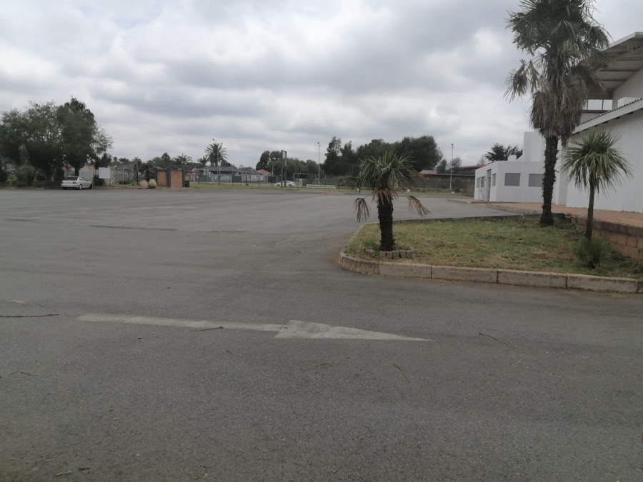 To Let commercial Property for Rent in Kempton Park Central Gauteng
