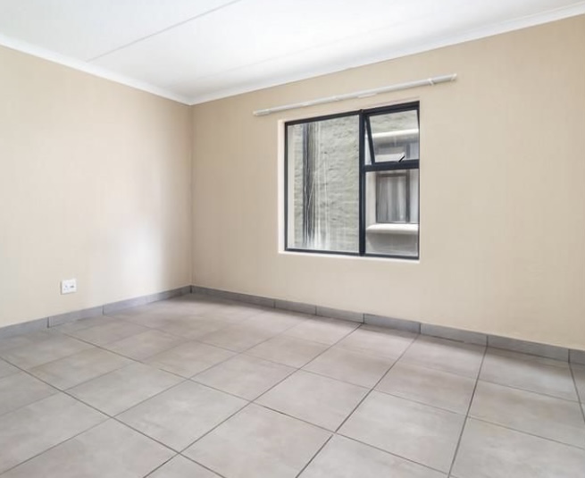 3 Bedroom Property for Sale in Raslouw Manor Gauteng