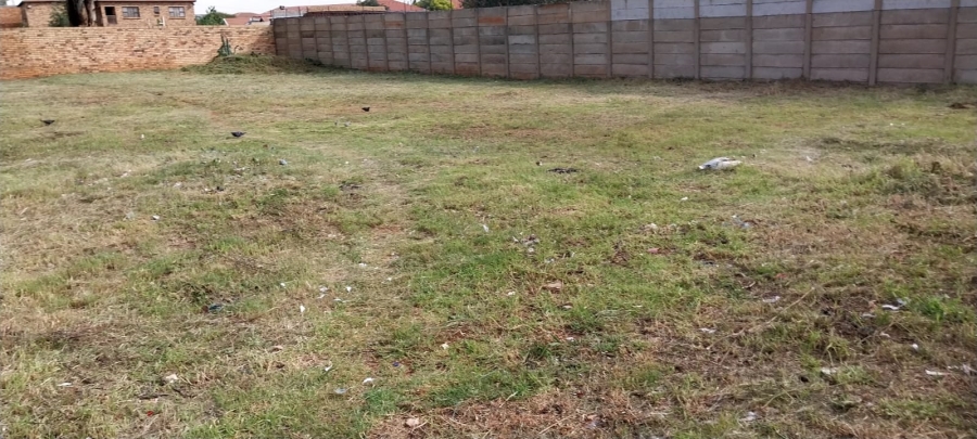 Commercial Property for Sale in Lenasia Ext 13 Gauteng