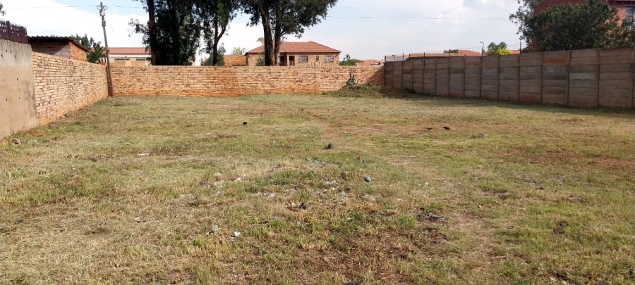 Commercial Property for Sale in Lenasia Ext 13 Gauteng