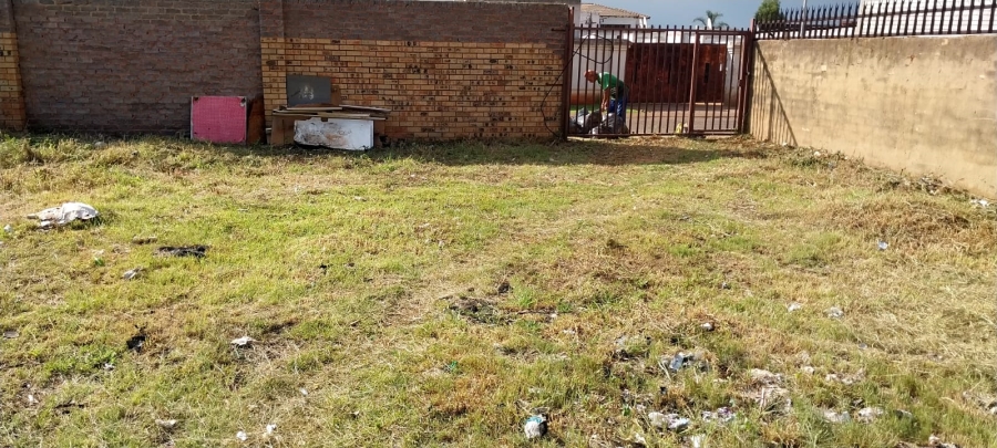 Commercial Property for Sale in Lenasia Ext 13 Gauteng