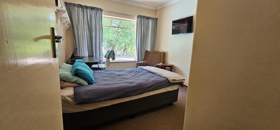 4 Bedroom Property for Sale in Constantia Park Gauteng