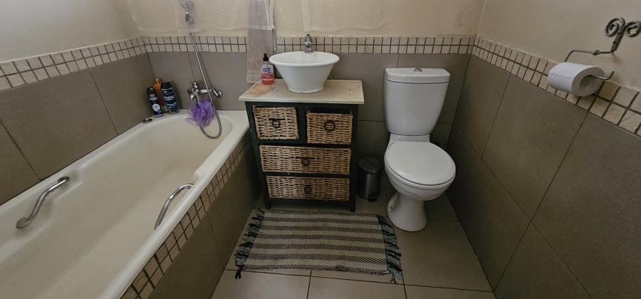 4 Bedroom Property for Sale in Constantia Park Gauteng