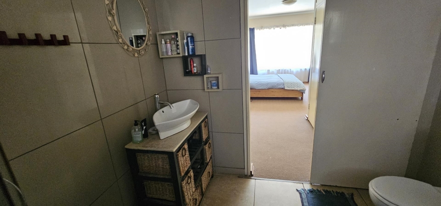 4 Bedroom Property for Sale in Constantia Park Gauteng