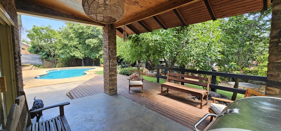 4 Bedroom Property for Sale in Constantia Park Gauteng