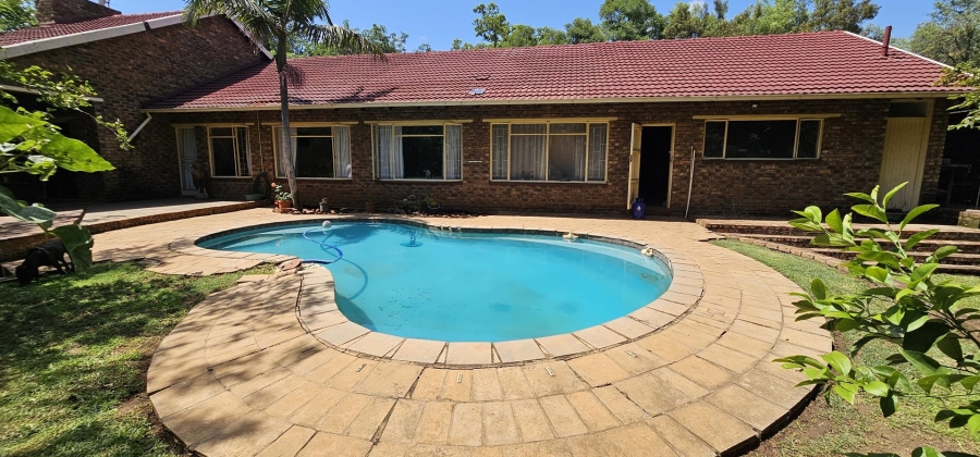 4 Bedroom Property for Sale in Constantia Park Gauteng