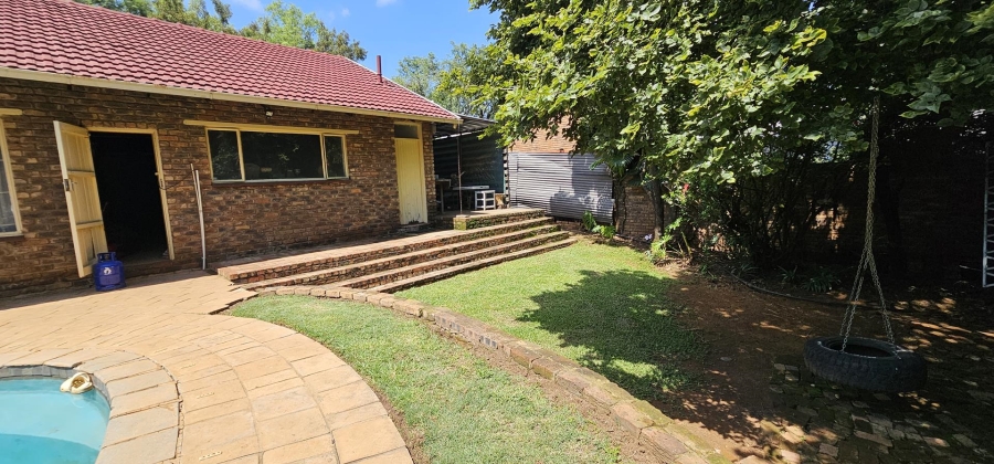 4 Bedroom Property for Sale in Constantia Park Gauteng