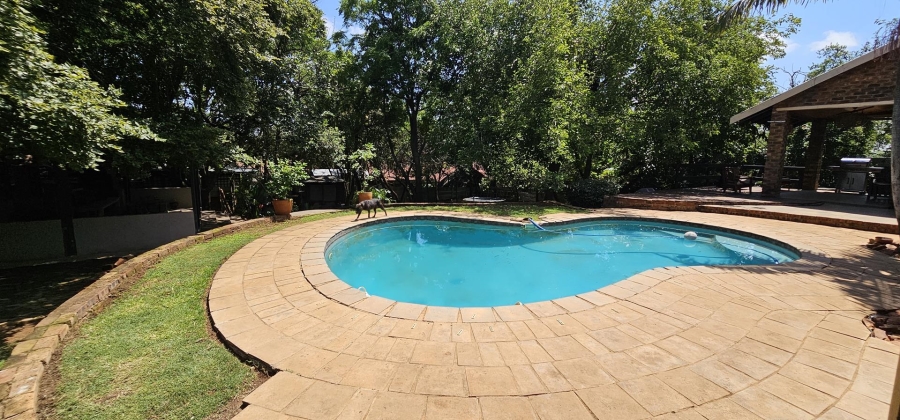 4 Bedroom Property for Sale in Constantia Park Gauteng