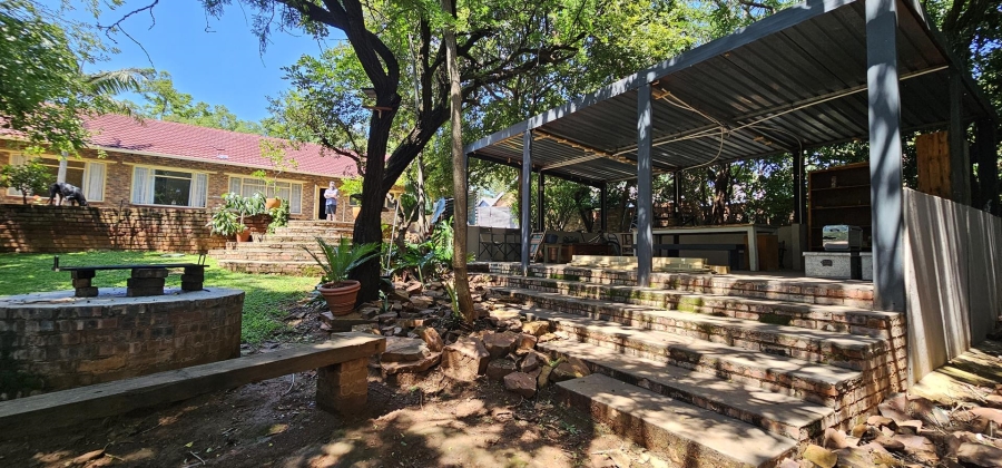 4 Bedroom Property for Sale in Constantia Park Gauteng