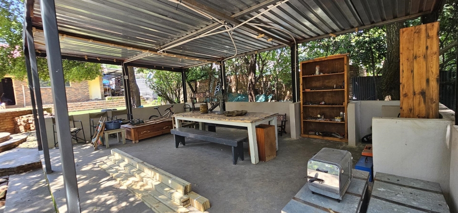 4 Bedroom Property for Sale in Constantia Park Gauteng