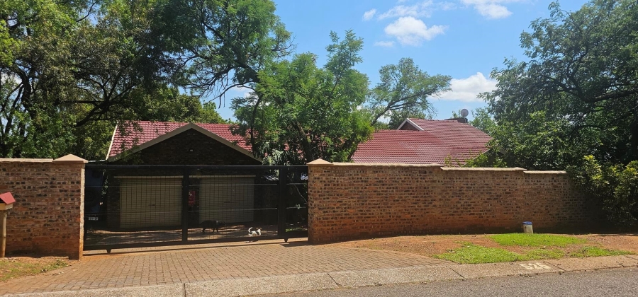 4 Bedroom Property for Sale in Constantia Park Gauteng