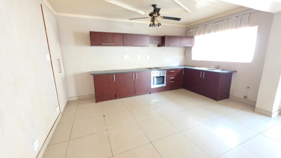 6 Bedroom Property for Sale in Laudium Gauteng
