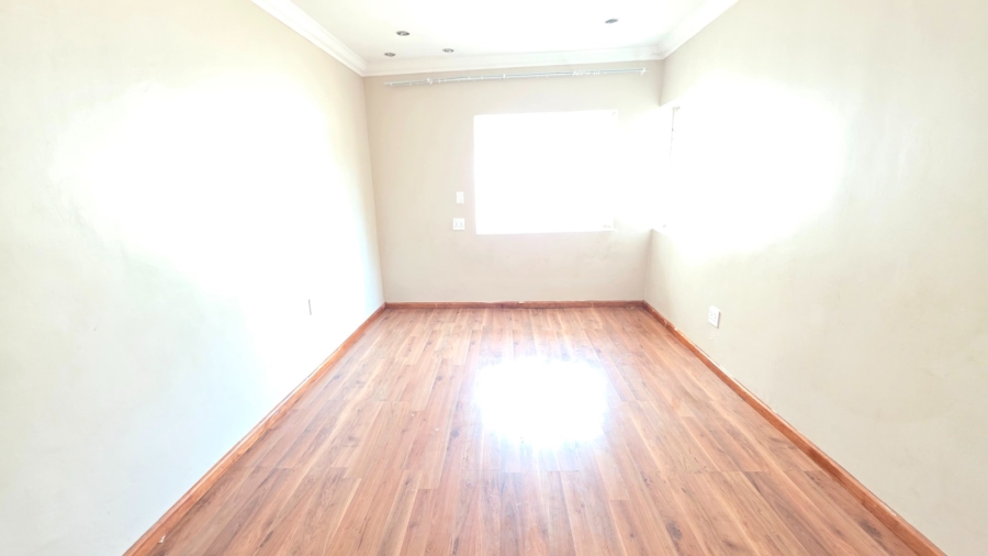 6 Bedroom Property for Sale in Laudium Gauteng