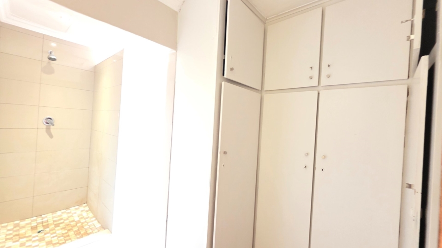 6 Bedroom Property for Sale in Laudium Gauteng