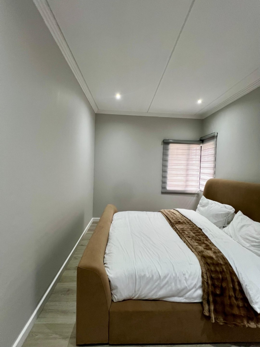 To Let 2 Bedroom Property for Rent in Bryanston Gauteng